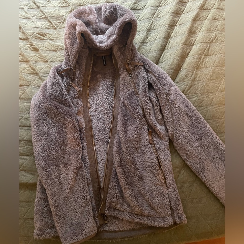 Brown Kuhl fluffy jacket size small